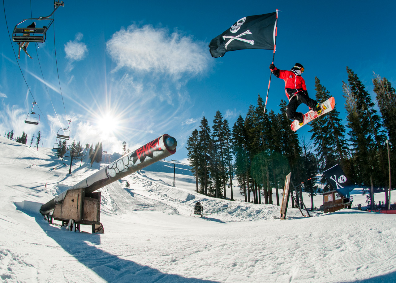Boreal Mountain first California ski resort to open