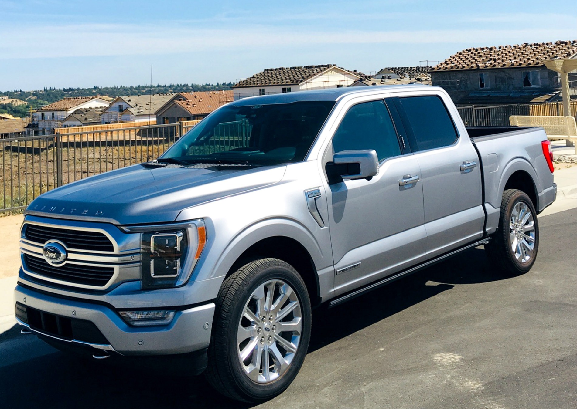 ford-debuts-f-150-hybrid-truck